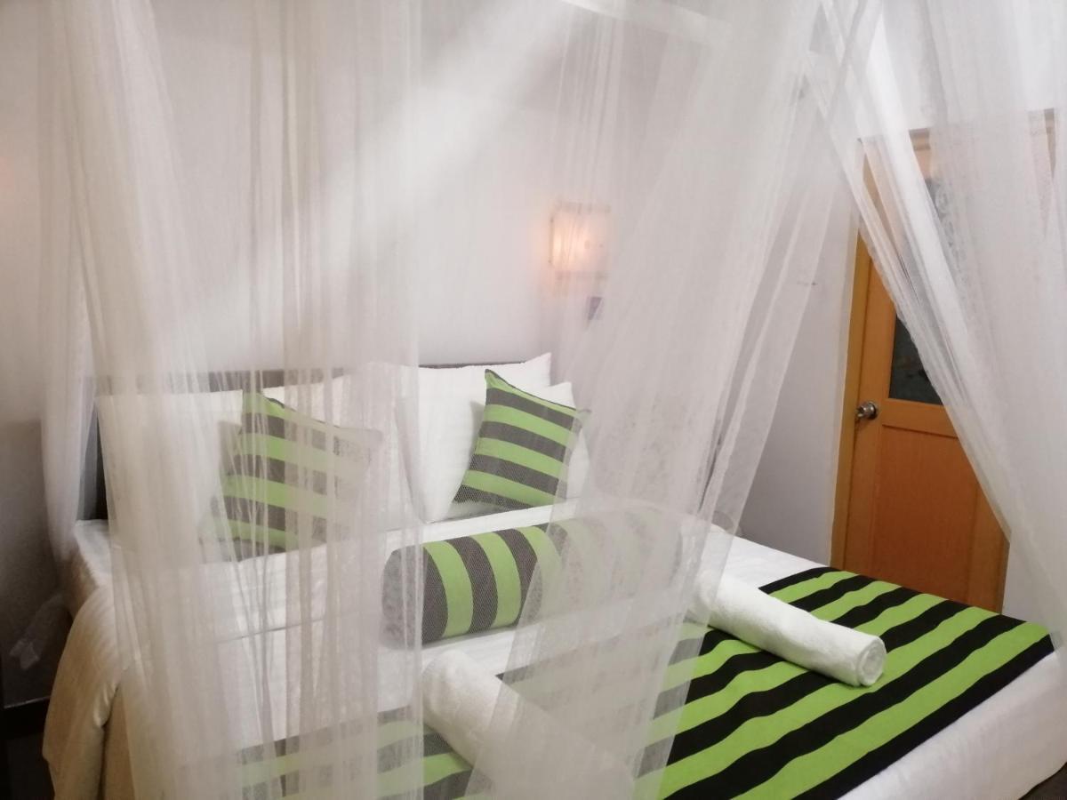 Ritz Inn Ella Eksteriør bilde